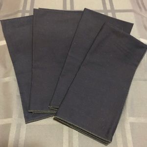 Cloth placemats & napkins